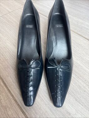 Stuart Weitzman Black Leather Pointed Ballet Flats with Bow Accent